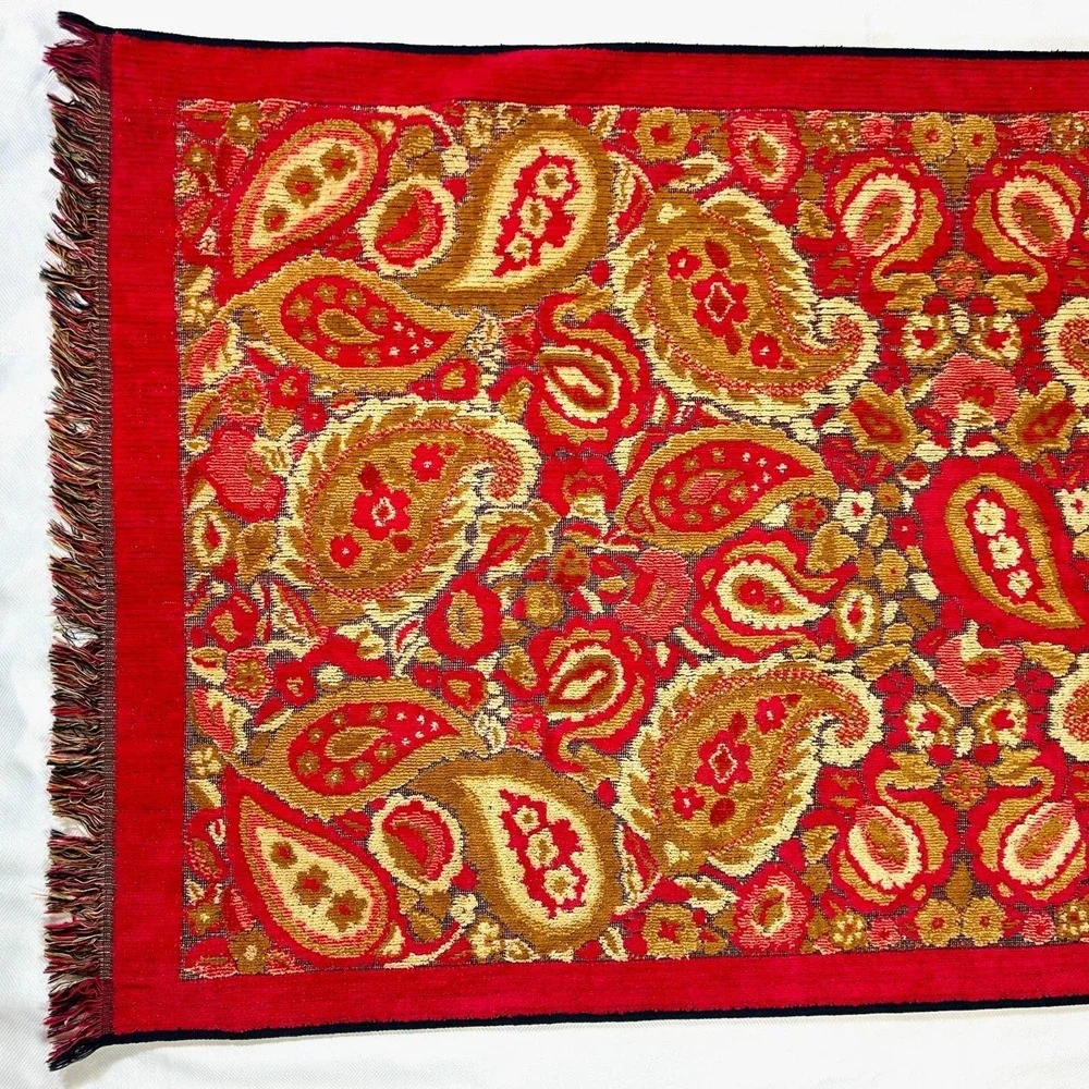 VTG Cannon Royal Family Sculpted Bath Towel Red & Gold Paisley  Regency VHTF EUC